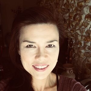 Meet your Posher, Dee